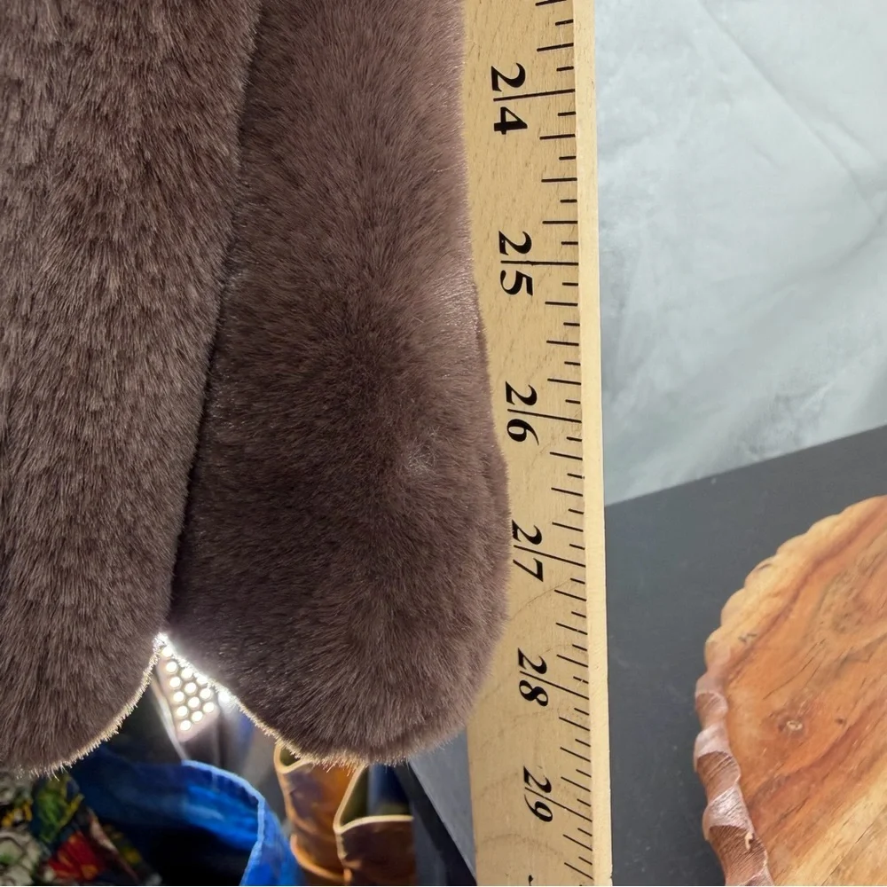 NEW Sprigs Faux‎ Fur Scarf w/ Zippered Pocket 2.0- brown
